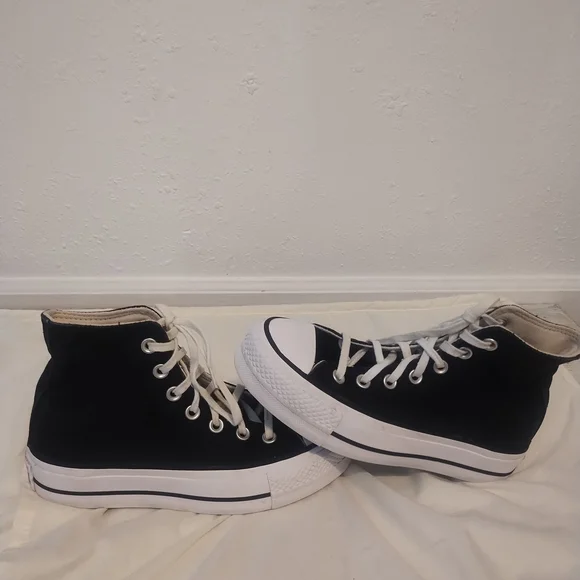 Converse Used - Converse Womens Chuck Taylor All Star Lift ,Black, size 5 - Picture 3 of 14
